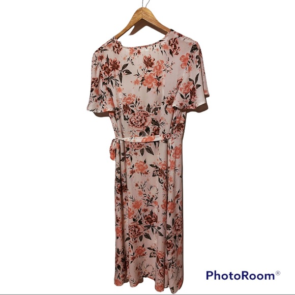 Time and True Cottagecore Floral Wrap Dress in Light Blush Pink - Picture 2 of 3